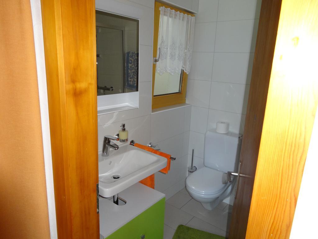 Ferienwohnung Casa Ursina Tujetsch Ruang foto